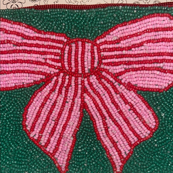 Handmade Green Beaded Clutch with Pink Bow - Picture 3 of 3